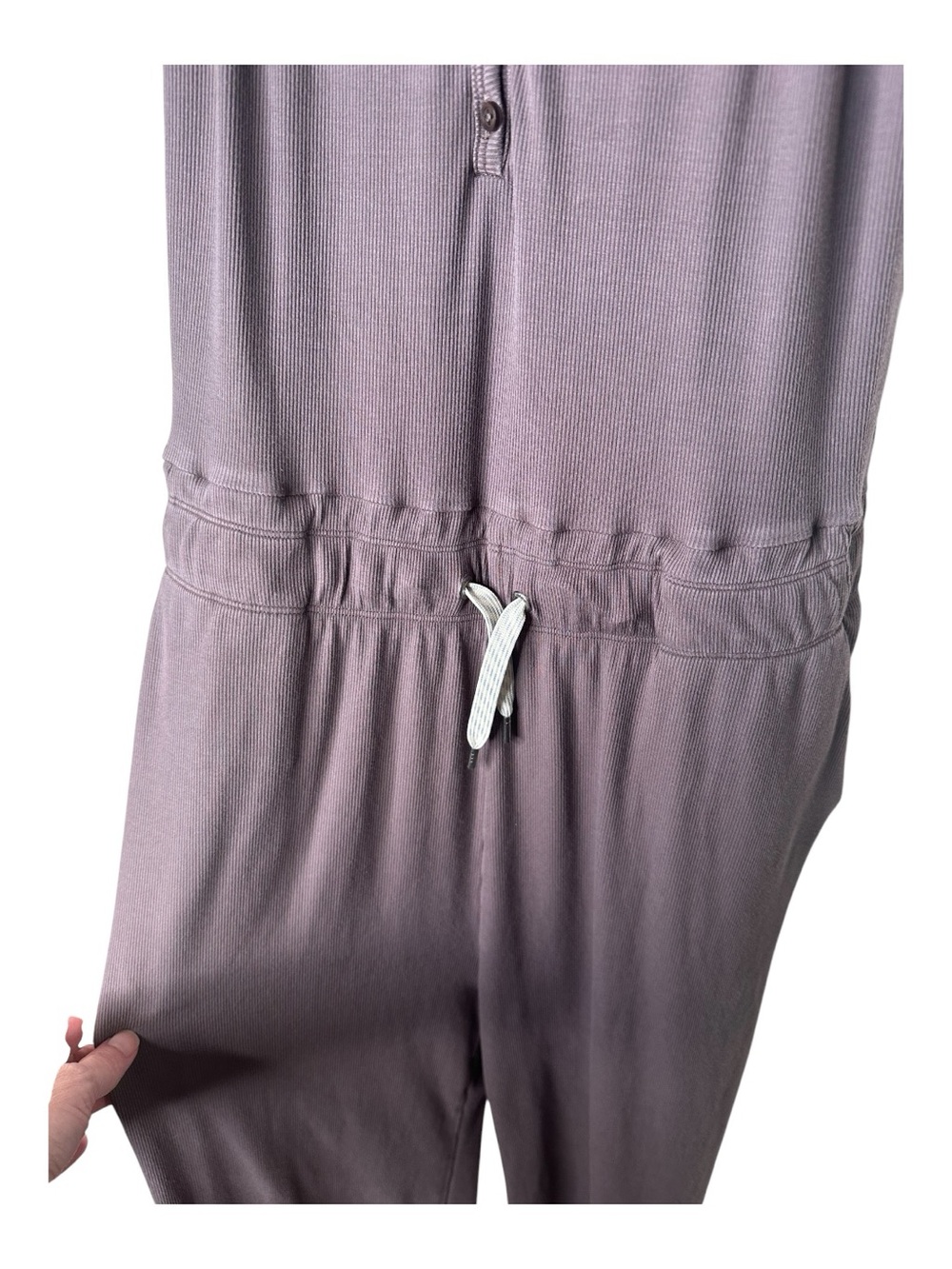 Vuori Pose Henley Jumpsuit Size Medium Brown Wide Leg Stretchy Pockets - Picture 3 of 16